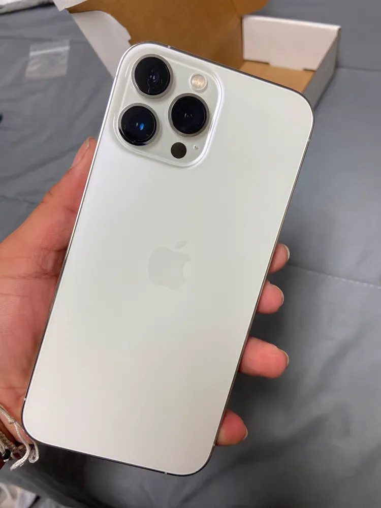 Liam P. with their refurbished iPhone