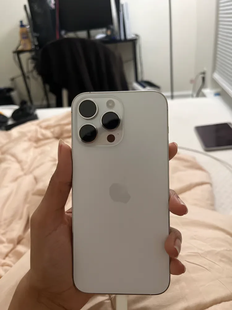 Hannah L. with their refurbished iPhone